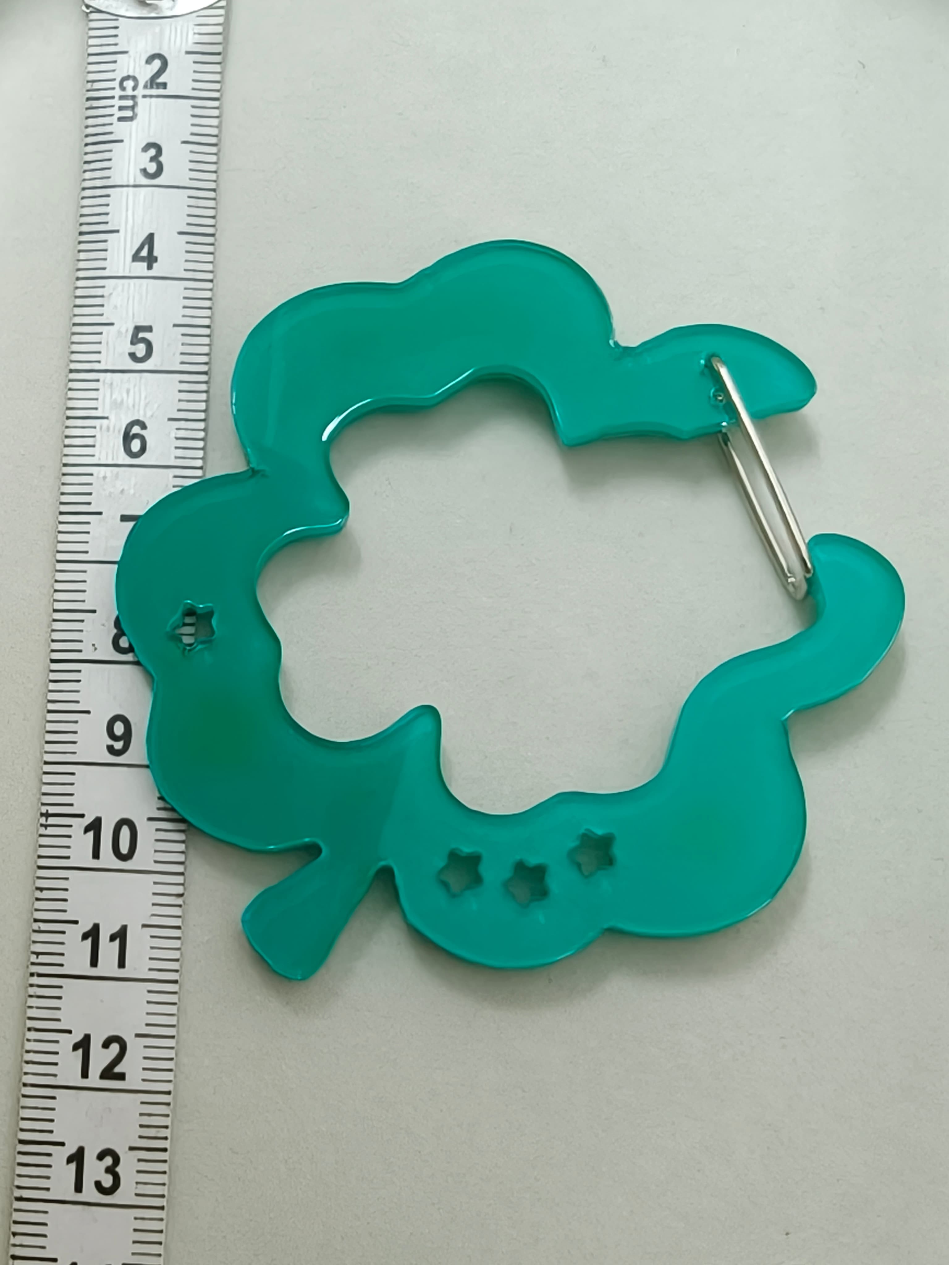 Clover shape carabiners 